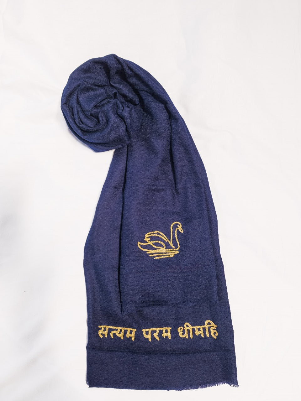 Satyam Param Dheemahi Shawl